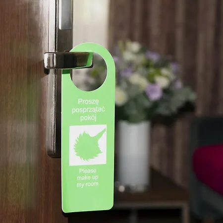 卡米尼兹卡酒店 莱格尼察