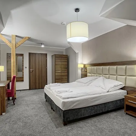 卡米尼兹卡酒店 酒店