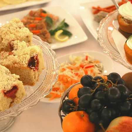 卡米尼兹卡酒店 3*