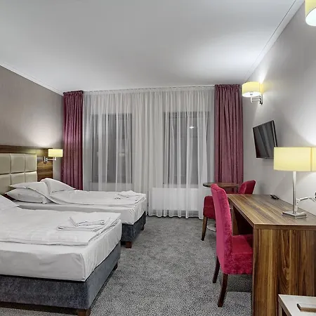 卡米尼兹卡酒店 酒店 莱格尼察